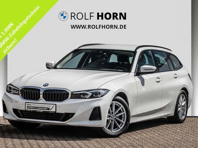 BMW 320 i Touring Navi HeadUp RfKam Tempomat Sitzhzg. 2025 Benzine