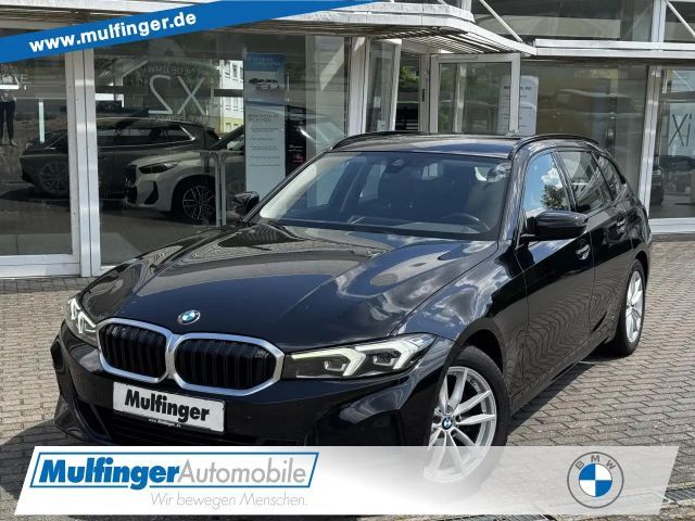 BMW 318 d Tour. Live-Navi-Widscreen Tempomat PDC AHK 2023 Diesel