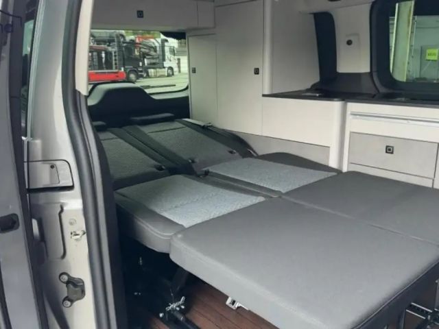 Peugeot Traveller