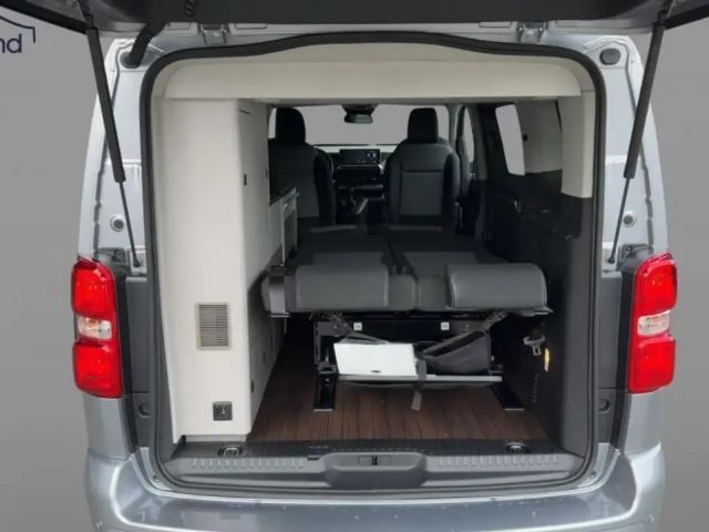 Peugeot Traveller