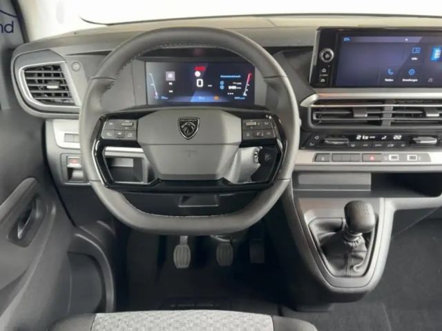 Peugeot Traveller