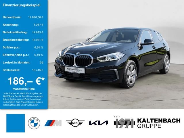 BMW 118 i Advantage LED NAVI SITZHEIZUNG PDC KLIMA 2022 Benzine