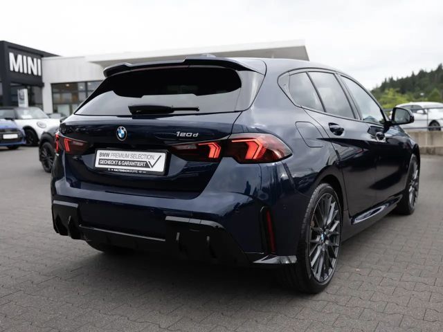 BMW 120