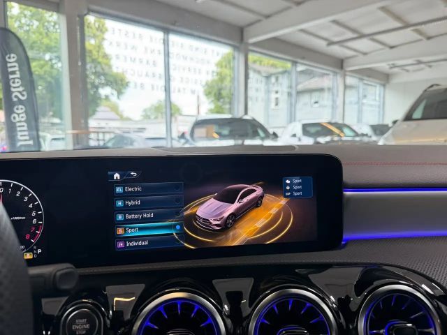 Mercedes-Benz CLA 250