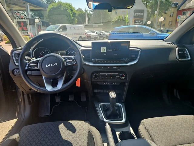 Kia Ceed / cee'd