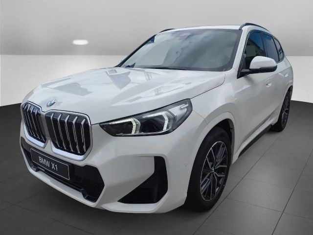 BMW X1 xDrive23i M Sportpaket DAB LED Komfortzg. 2026 Benzine