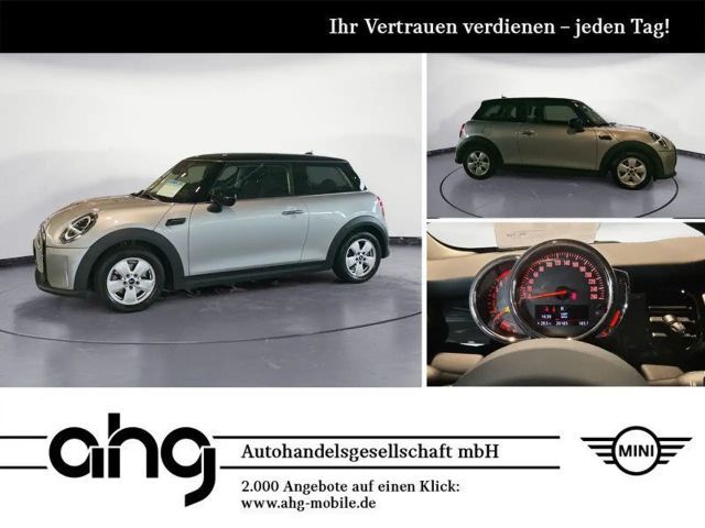 MINI Cooper First Essential Trim Klimaaut. PDC ISOFIX 2023 Benzine