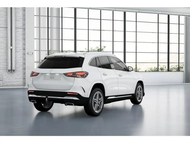 Mercedes-Benz GLA 220
