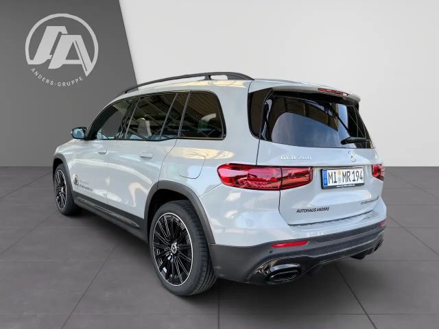 Mercedes-Benz GLB 200