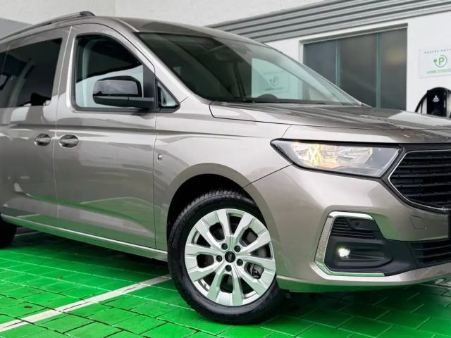 Ford Grand Tourneo