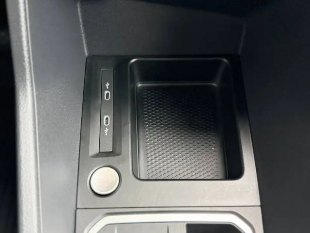 Ford Grand Tourneo