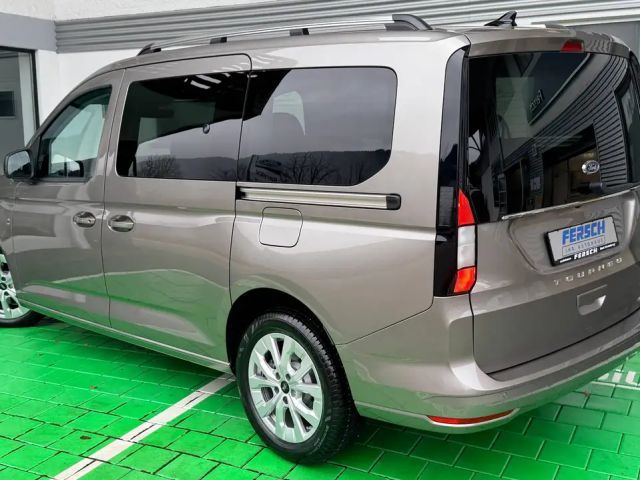 Ford Grand Tourneo