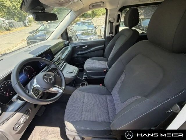 Mercedes-Benz V 220