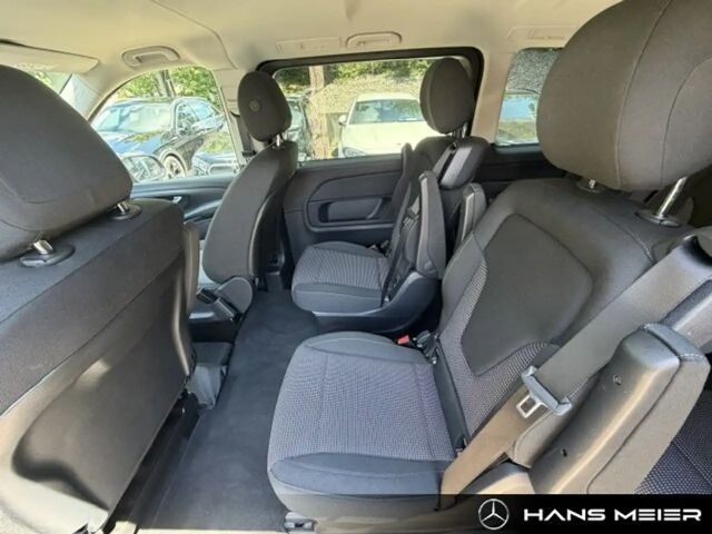 Mercedes-Benz V 220