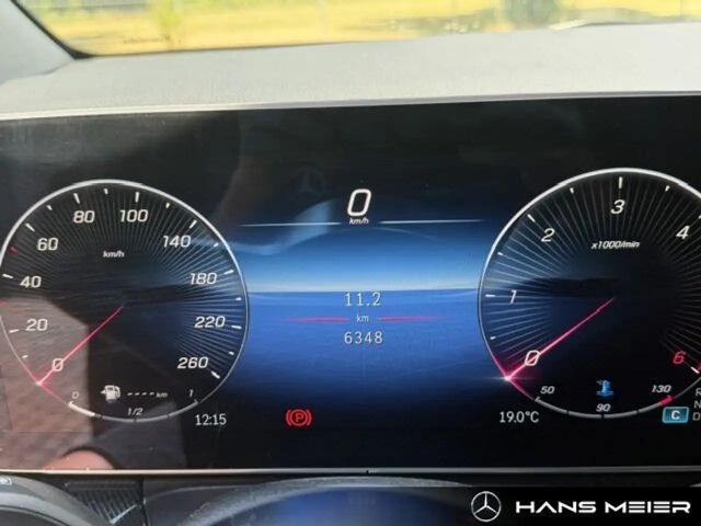 Mercedes-Benz V 220