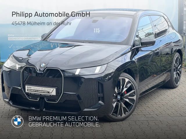 BMW iX xDrive45 M Sport Pro AHK Autobahnas H&K 23" 2025 Elektrisch