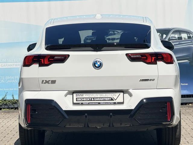 BMW iX2