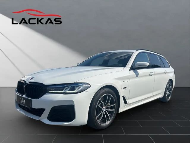 BMW 530 e Touring 530 e M-PAKET*LEDER*CARPLAY 2022 Hybride / Benzine