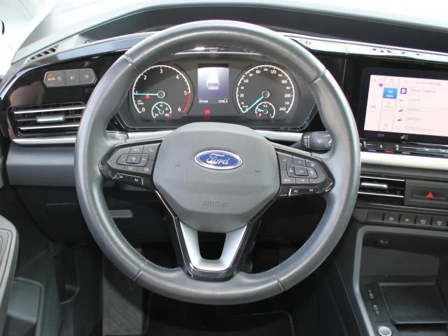 Ford Grand Tourneo