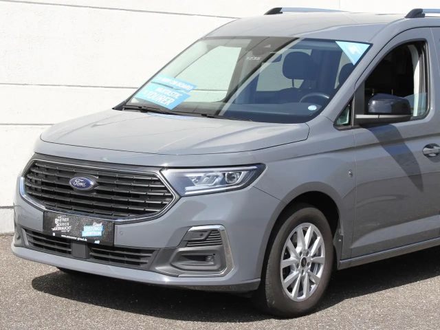 Ford Grand Tourneo