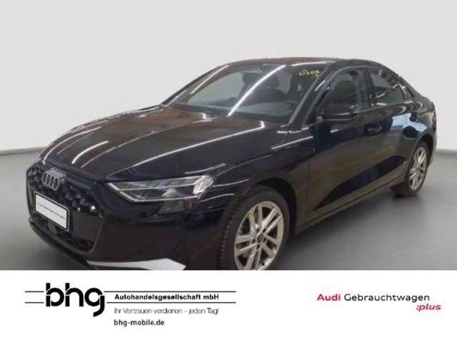 Audi A3 35TFSI S tronic advanced AHK busine 2025 Benzine