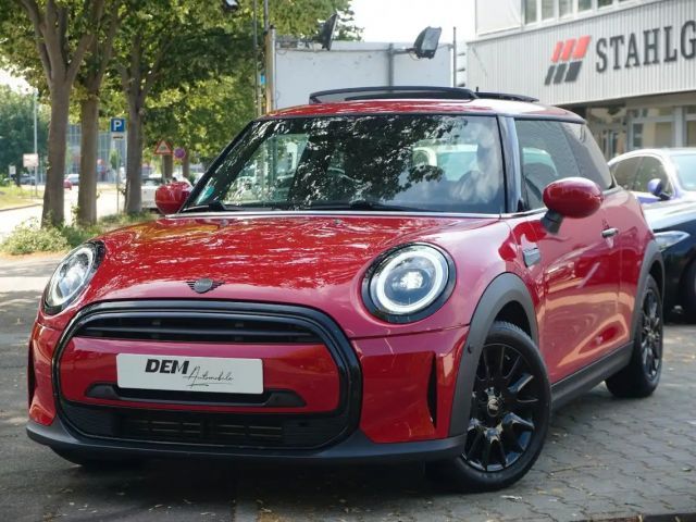 MINI One Classic Trim / Pano./ PDC / Leder / 2022 Benzine