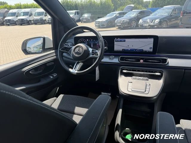 Mercedes-Benz V 220