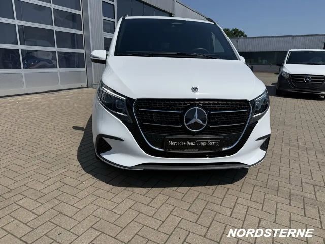 Mercedes-Benz V 220