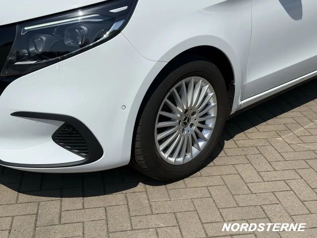 Mercedes-Benz V 220