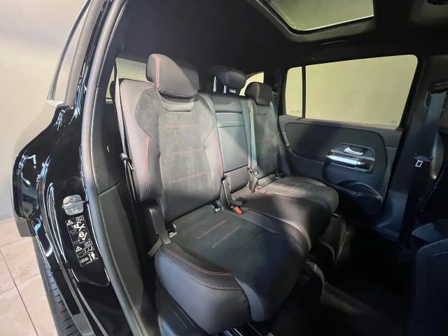Mercedes-Benz GLB 220