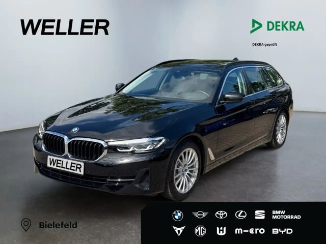 BMW 530 e Touring Park-Assistent *PDC*CarPlay* 2021 Hybride / Benzine