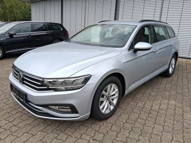 Volkswagen Passat Variant 2.0 TDI SCR DSG-Automatik Business 2024 Diesel