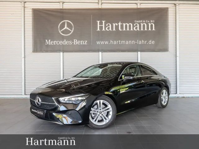 Mercedes-Benz CLA 180 CLA 180 Coupé Multibeam Fahrassistenz KeylGo 360 2025 Benzine