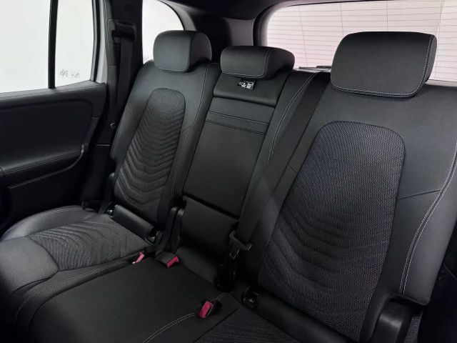 Mercedes-Benz EQB 250