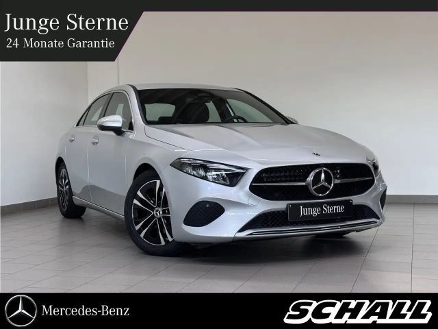 Mercedes-Benz A 180 LIM. PROGRESSIVE+LED+NAVI+KAMERA+SPUR+SHZ 2023 Benzine