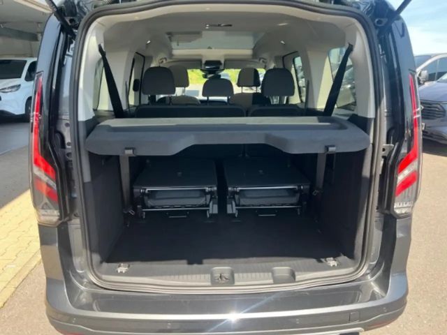 Ford Grand Tourneo