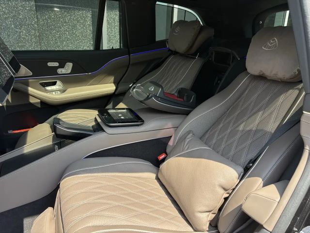 Mercedes-Benz GLS 600