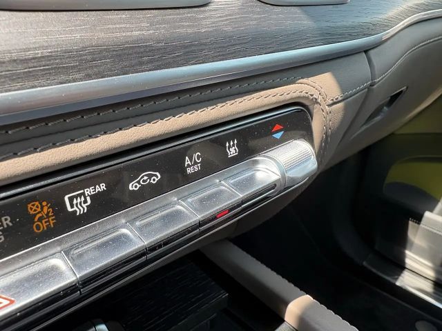 Mercedes-Benz GLS 600