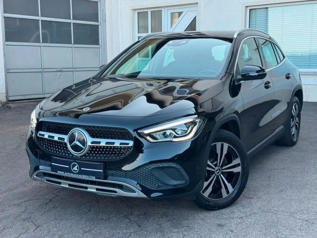 Mercedes-Benz GLA 250 GLA250e Progressive LED KAMERA AMBIENTE KEYLESS 2022 Hybride / Benzine
