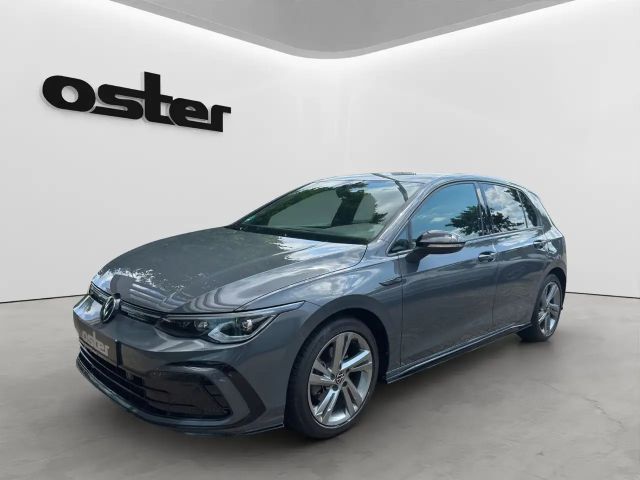 Volkswagen Golf VIII Lim. 1.5 eTSI, R-Line| Black Style 2022 Benzine
