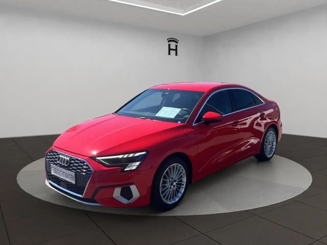 Audi A3 Limousine 35 TFSI S Tronic Standheizung 2023 Benzine