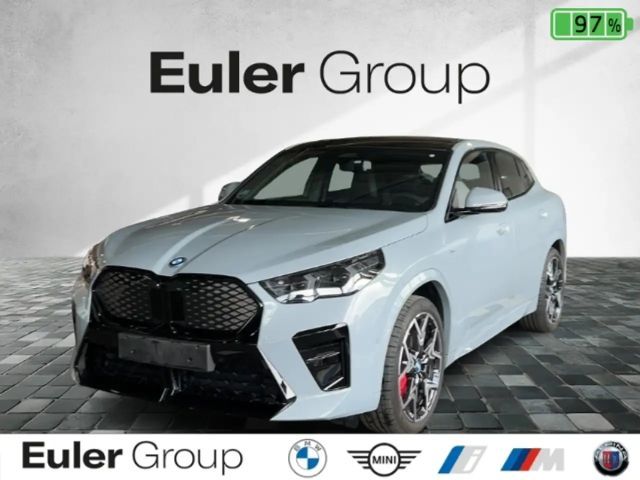 BMW X2 30 xDrive M Sport Pro Pano LC+ AHK 2025 Elektrisch