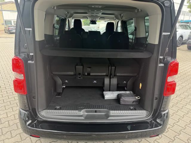 Peugeot Traveller
