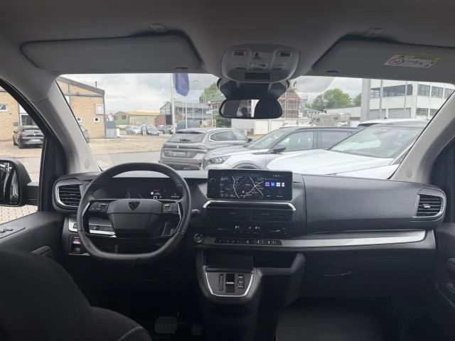 Peugeot Traveller