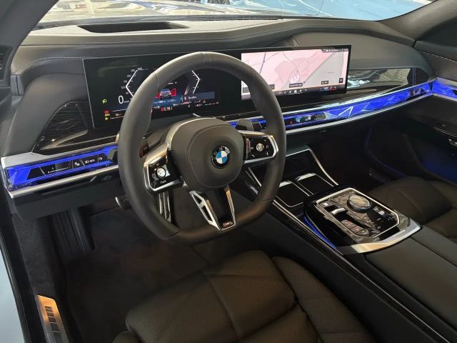 BMW 740