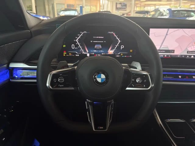 BMW 740