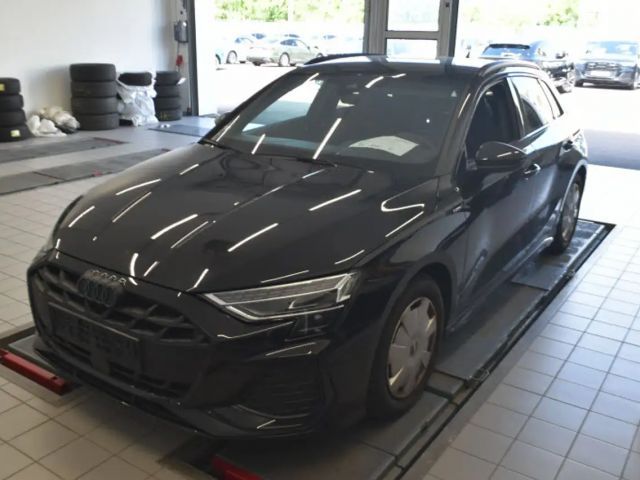 Audi A3 Sportback 30 TFSI S line LED NAVI KAMERA 18" 2025 Benzine