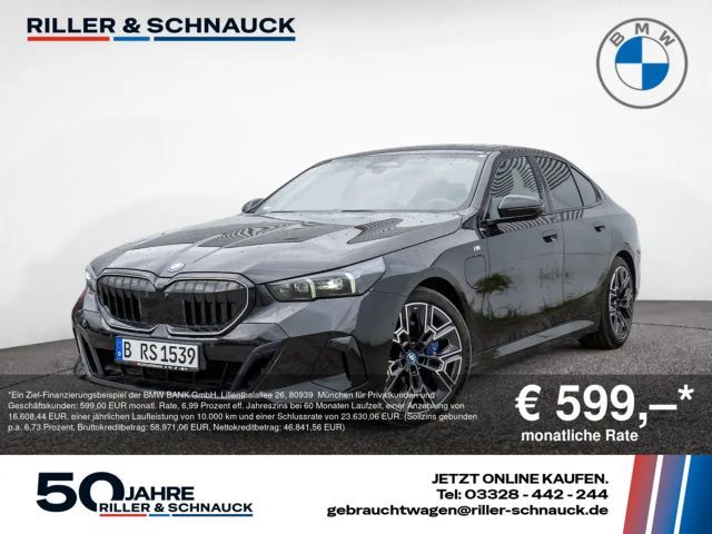 BMW 550 e xDrive M-Sport Pro AHK+DRIVING-PROF+INNO 2024 Hybride / Benzine