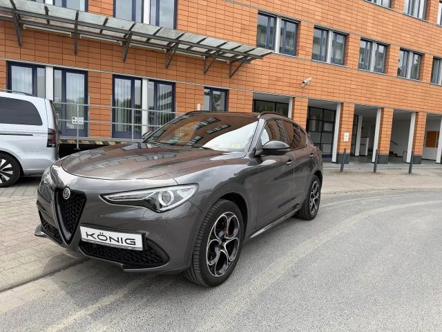 Alfa Romeo Stelvio MY22 Veloce 2.0 Automatik Q4  Allrad 2022 Benzine
