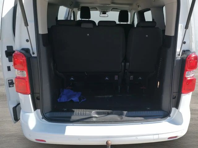 Peugeot Traveller